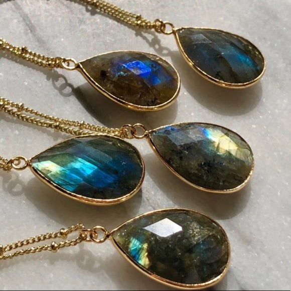 Estrella & Luna Jewelry - ❗️LAST❗️”Nebula” Labradorite 14K Teardrop Pendant